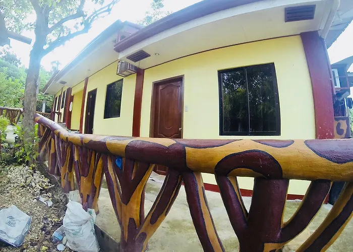 La Casa De Samonteza * San Francisco (Cebu)